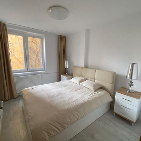 דירות בוקרשט Apartament Universitate מראה חיצוני תמונה