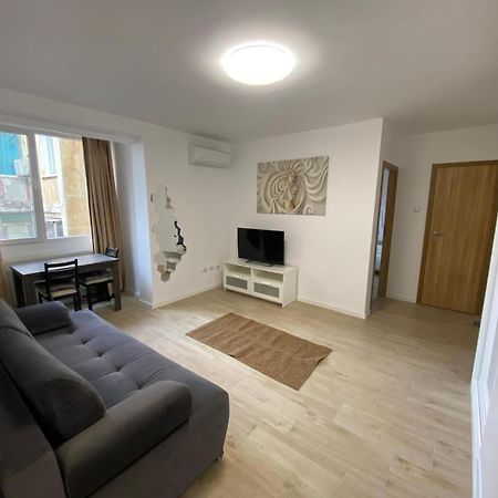 דירות בוקרשט Apartament Universitate מראה חיצוני תמונה